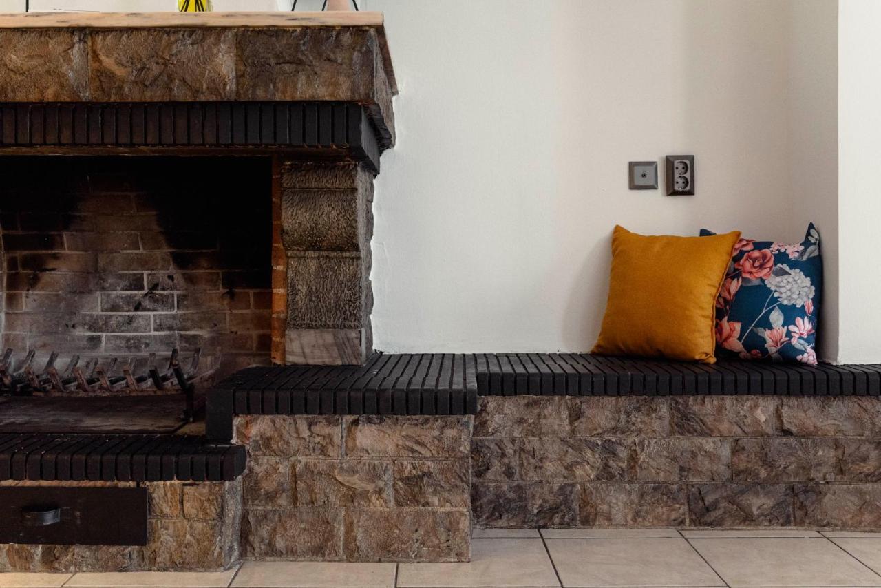 Spacious 2Bd Apartment Next To Athens Archeological Museum Exteriör bild