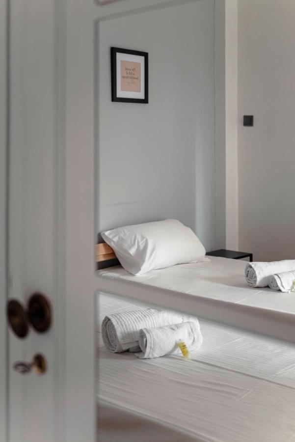Spacious 2Bd Apartment Next To Athens Archeological Museum Exteriör bild