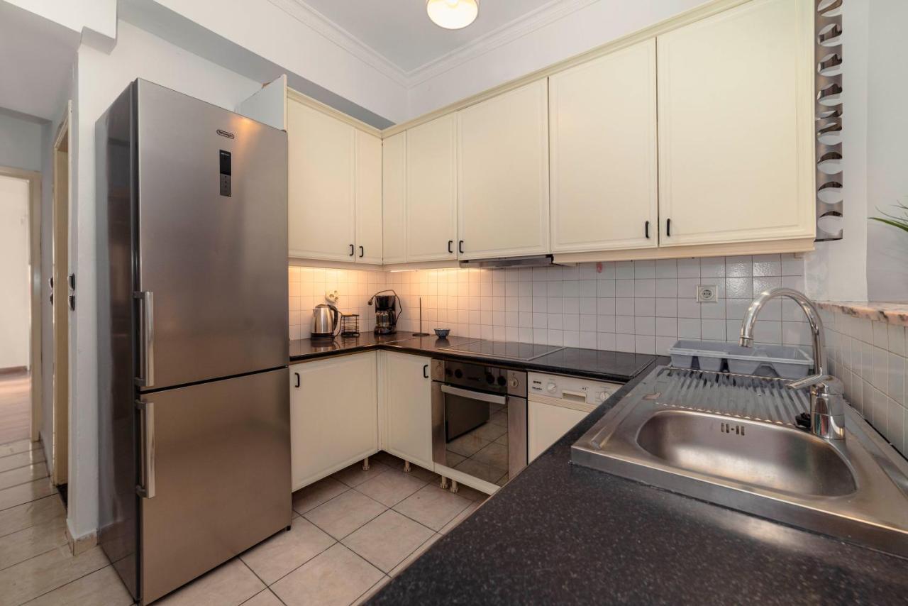 Spacious 2Bd Apartment Next To Athens Archeological Museum Exteriör bild