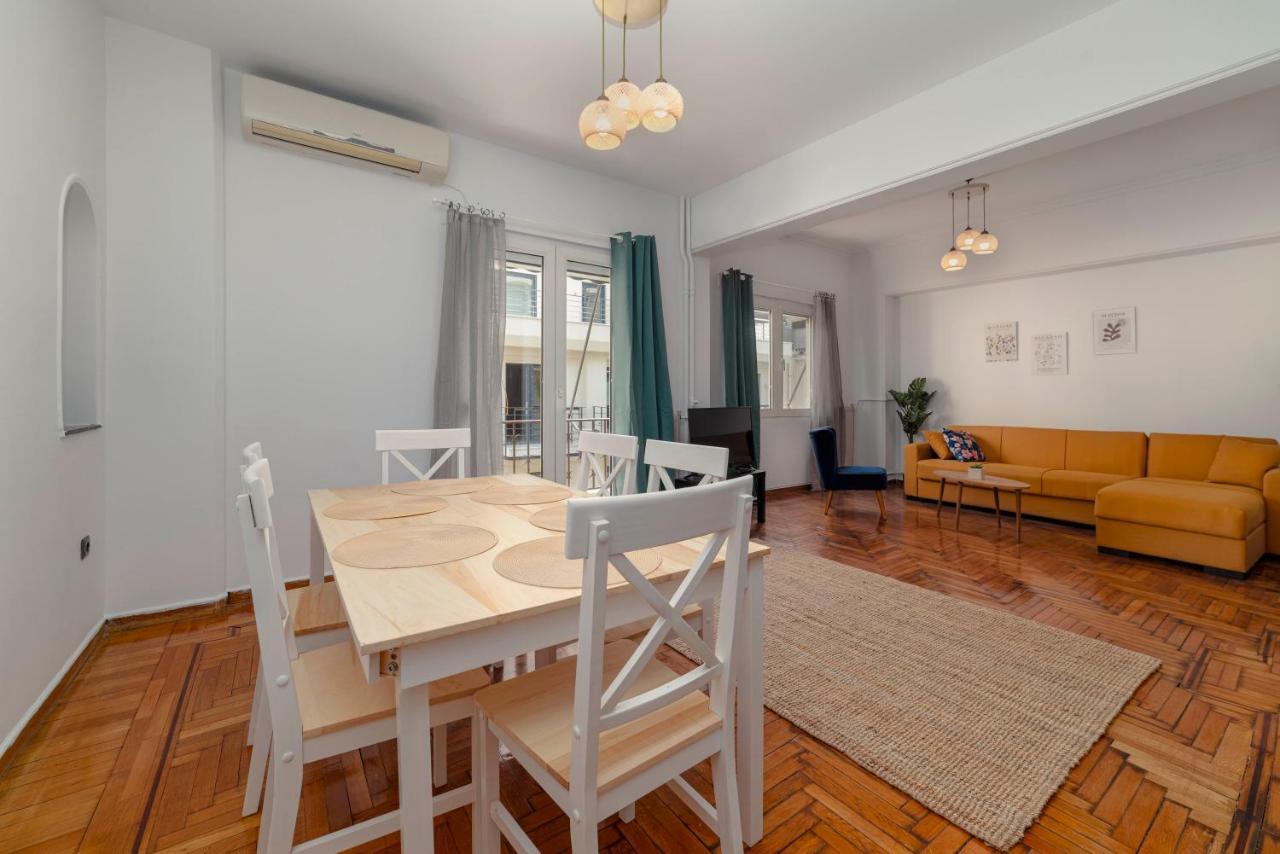 Spacious 2Bd Apartment Next To Athens Archeological Museum Exteriör bild