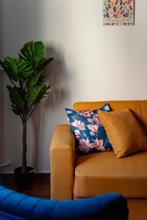 Spacious 2Bd Apartment Next To Athens Archeological Museum Exteriör bild